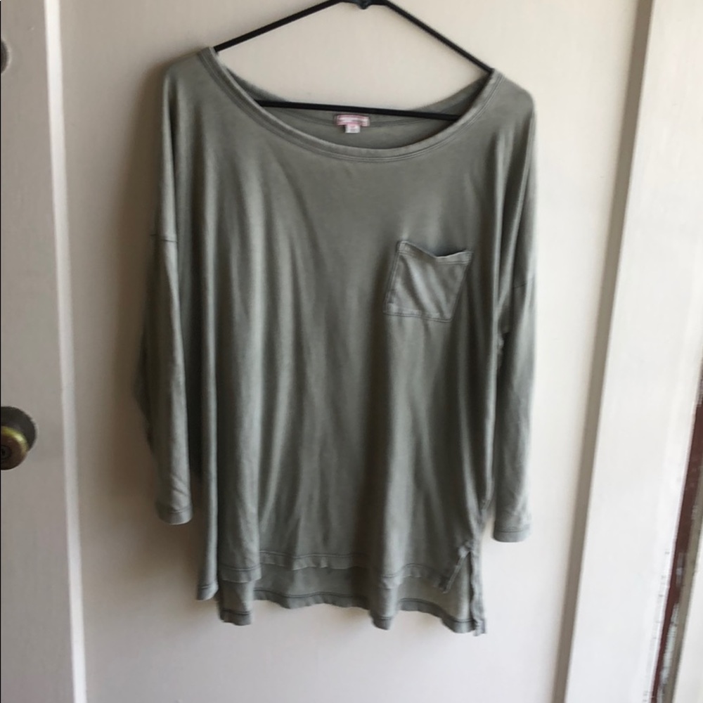 Long sleeve shirt light